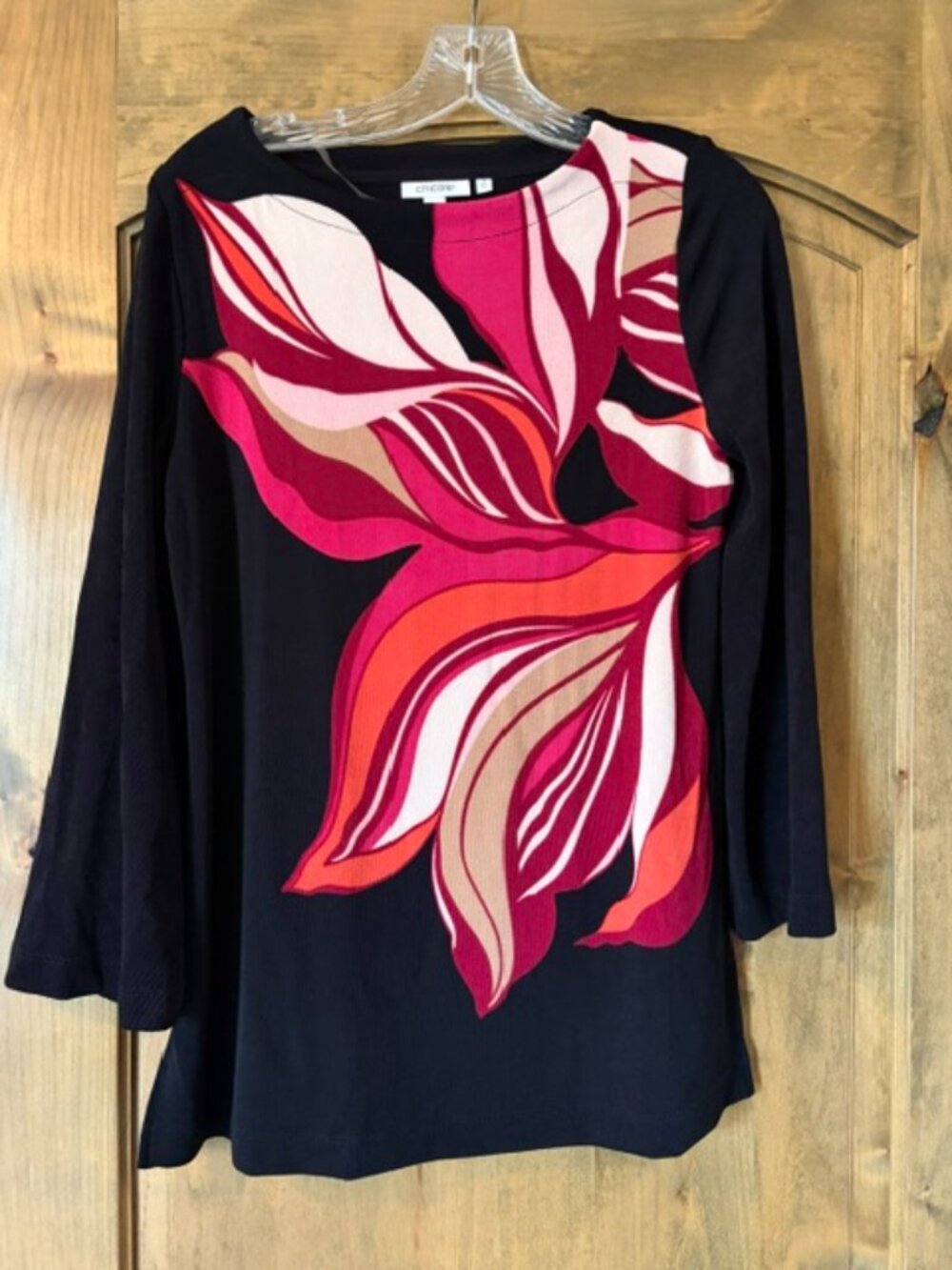NWOT-Chicos floral top-size small-medium. Dramatic and flattering!